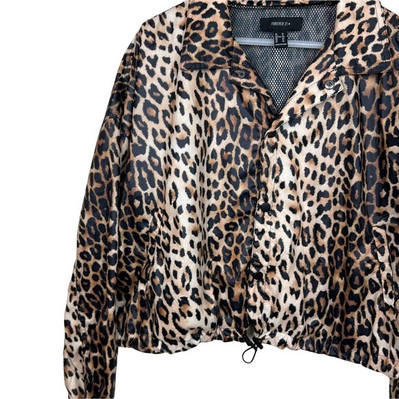Forever 21 Cropped Leopard Print Windbreaker Jacket Size 1x - Picture 4 of 11